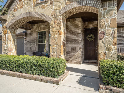 204 Ovaletta Dr Justin, TX 76247