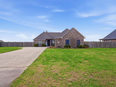 5619 Jude Vincent Ln Iowa, LA 70647