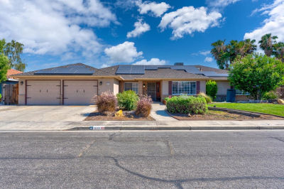 1037 Jackson Ave Los Banos, CA 93635