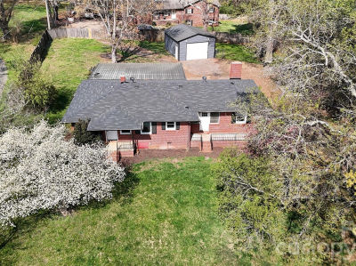 2988 Laboratory Rd Lincolnton, NC 28092