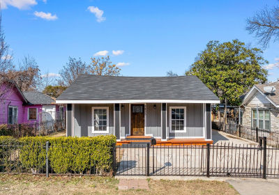 2435 Sharon St Dallas, TX 75211