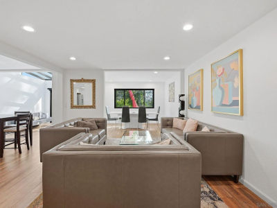 8963 Caminito Fresco La Jolla, CA 92037