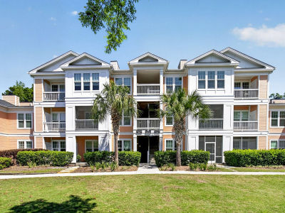 2212 Chatelain Way Mount Pleasant, SC 29464