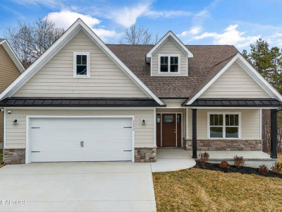 1576 Green Meadows Ln Lenoir City, TN 37771