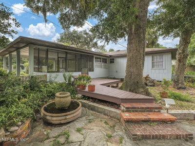 109 Cody Dr Satsuma, FL 32189