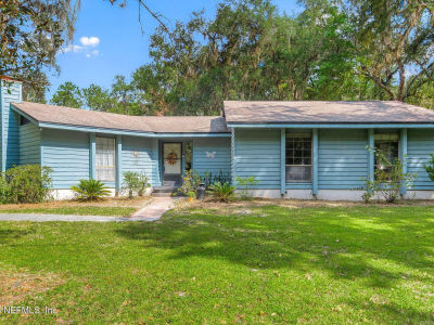 102 Acosta Creek Dr Satsuma, FL 32189