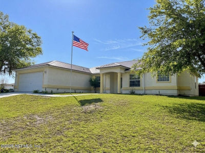 203 Village Dr Welaka, FL 32193