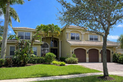 19234 S Creekshore Ct Boca Raton, FL 33498