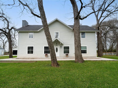 1635 Pony Ln Wallis, TX 77485