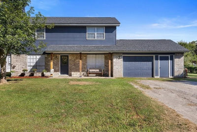 2098 Cedar Creek Rd Hearne, TX 77859