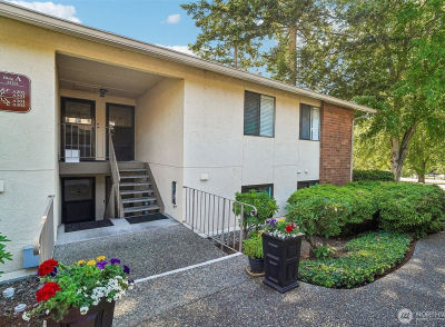 23301 Lakeview Dr Unit A101 Mountlake Terrace, WA 98043