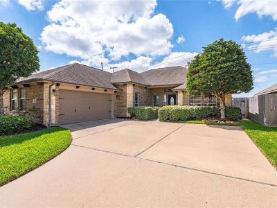 2217 Daroca Dr League City, TX 77573