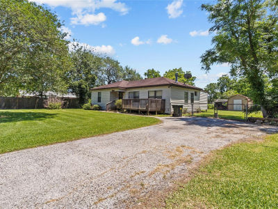 2813 Avenue H San Leon, TX 77539