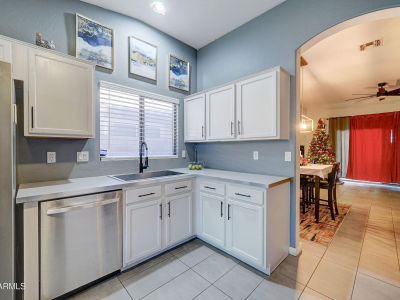 5515 S 15th Way Phoenix, AZ 85040