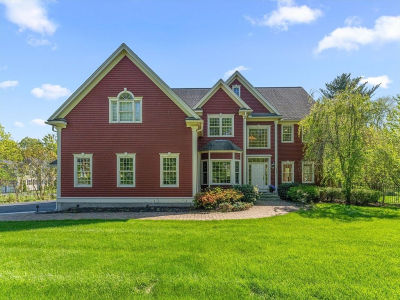 231 Gulf St Shrewsbury, MA 01545