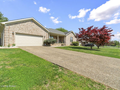 140 Spring Lake Ct Louisville, KY 40229
