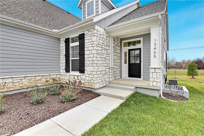 13465 W 174th Pl Overland Park, KS 66221
