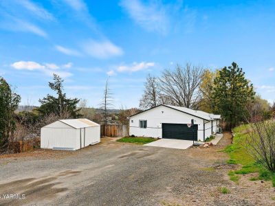 10 Cedar Hill Dr Yakima, WA 98908