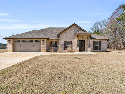 87 Rigby Ln Caledonia, MS 39740