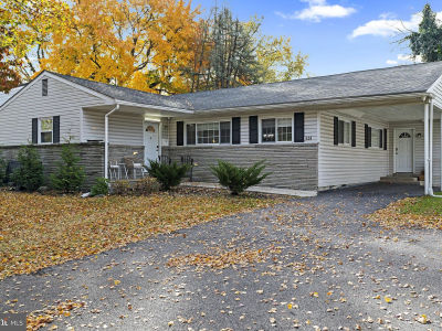 328 Browning Ln Cherry Hill, NJ 08003