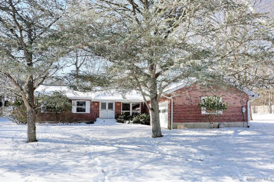 5 Steinway Ct Suffern, NY 10901