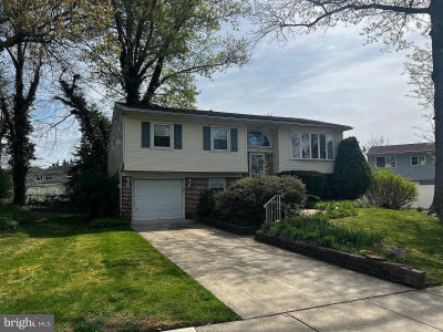 19 Washington Ave Stratford, NJ 08084