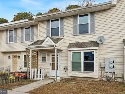 93 Grant Ln Berlin, NJ 08009