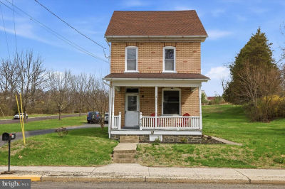 429 Main St Green Lane, PA 18054