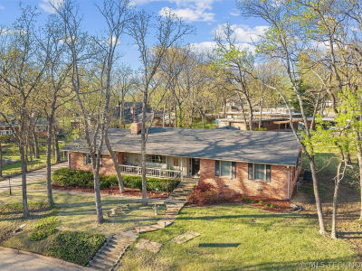 2124 Skyline Dr Bartlesville, OK 74006