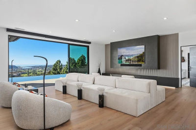 3240 Piragua St Carlsbad, CA 92009