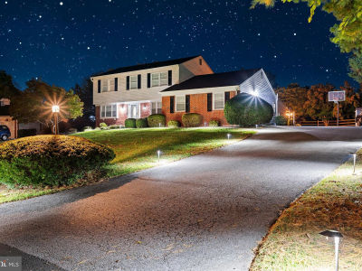 9313 Joey Dr Ellicott City, MD 21042