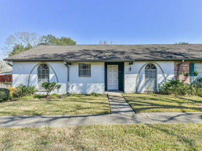 3914 Laura Leigh Ln Friendswood, TX 77546