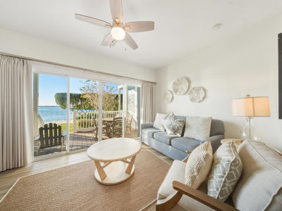 5106 Sunset Village Dr Duck Key, FL 33050