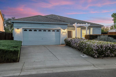 2217 Bearden St Davis, CA 95618