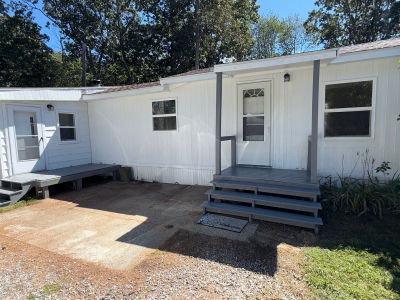 133 W Main St TRAILER A9 Clinton, CT 06413