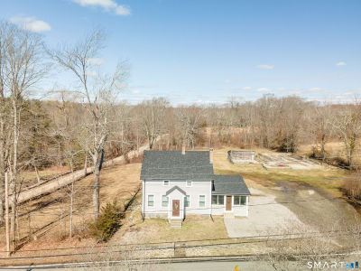 24 Newent Rd Lisbon, CT 06351