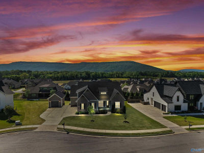 28 Kenthurst Ln SE Gurley, AL 35748