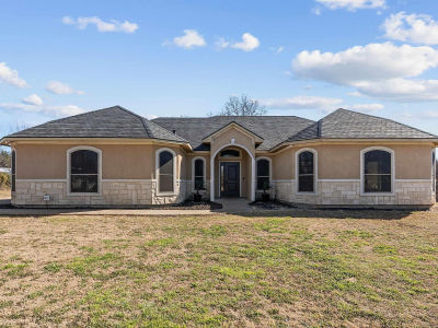 205 Vz County Road 4807 Ben Wheeler, TX 75754