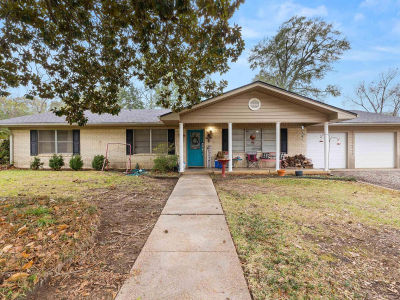 2510 Wychelm Dr Kilgore, TX 75662