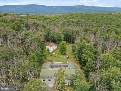 525 Rolling Rock Rd Star Tannery, VA 22654