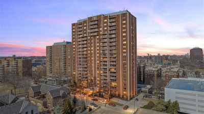 121 W 48th St APT 1504 Kansas City, MO 64112