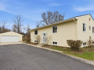 871 Vanderpool Dr Troy, MI 48083