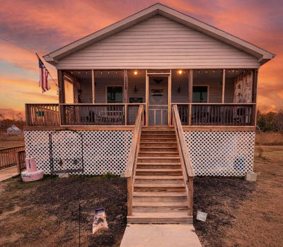 3288 Sackertown Rd Crisfield, MD 21817