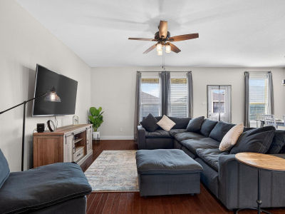 19813 Shinning Isle Run Pflugerville, TX 78660