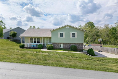 102 W Swenson Dr Savannah, MO 64485