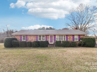 1177 Craigbrow Cir Chester, SC 29706