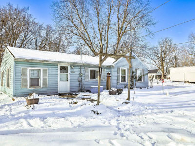 413 S Buffalo St Burket, IN 46508