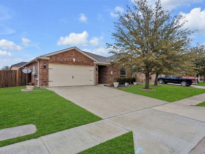 113 Kincaid Dr Sanger, TX 76266