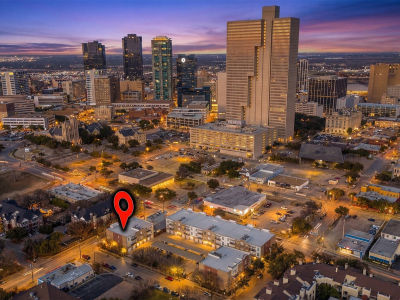 1025 W 10th St APT 2105 Fort Worth, TX 76102