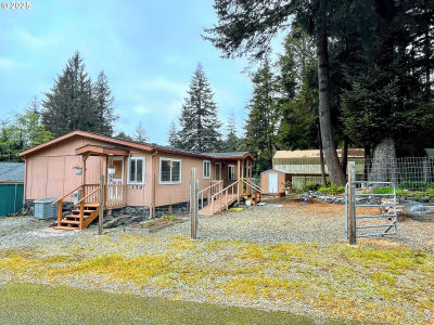 150 Woodglen St Port Orford, OR 97465